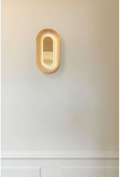 Nuura Aps Aplică LED Sasi, înălțime 29 cm, culoare alamă, metal, reglabil, Auriu / Alamă, Camera de zi / sufragerie, Metal, Scandinavă