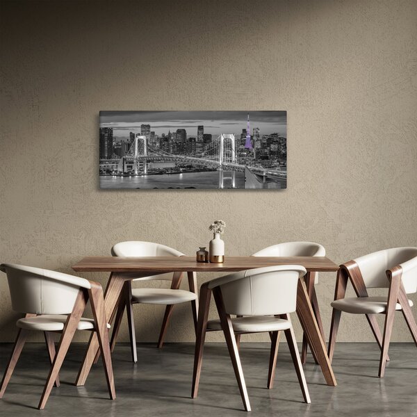 Tablou - Orașul mare cu turnul mov (120x50 cm)