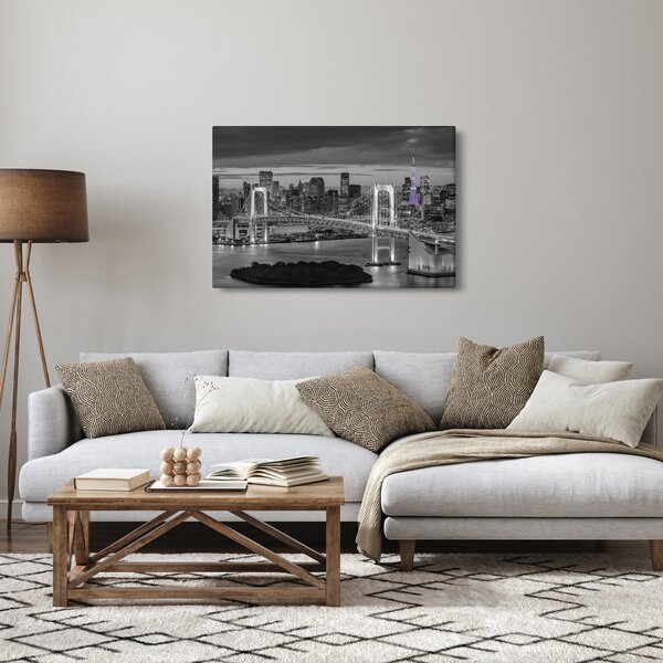 Tablou - Orașul mare cu turnul mov (90x60 cm)
