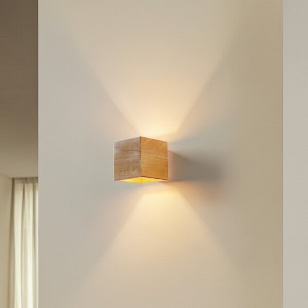 SOLLUX LIGHTING Aplică de perete Ara sub formă cub din lemn, reglabil, Lemn, Camera de zi / sufragerie, Lemn, Modern, Priză de perete sus / jos