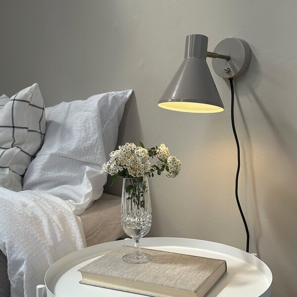 Lampă de perete Dyberg Larsen, Sleep, Gri, Camera de zi, Metal, Design