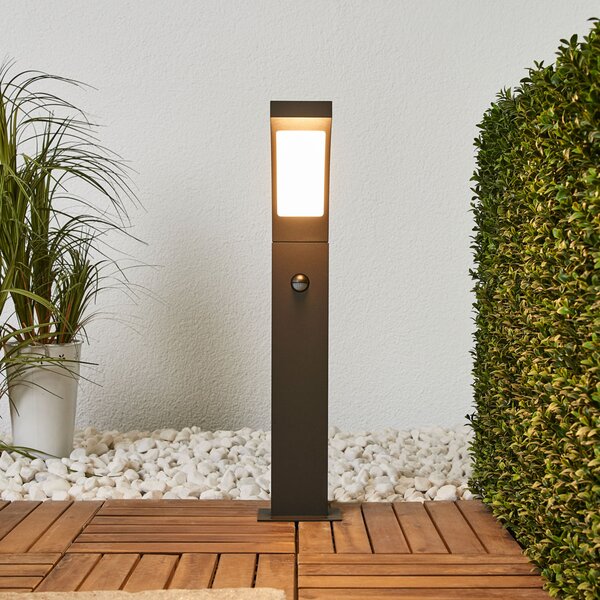 Lucande Lampă LED stâlpișor Juvia, 60 cm, detector de mișcare, IP54, Negru, Aluminiu, Modern