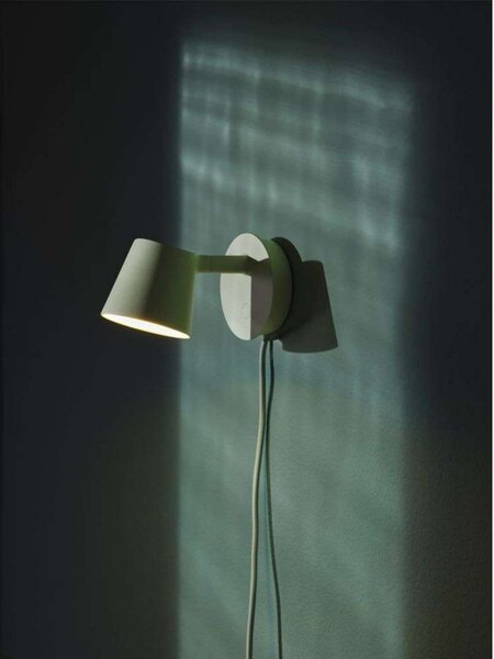 Lampă de perete Muuto, reglabil, Verde, Camera de zi, Aluminiu