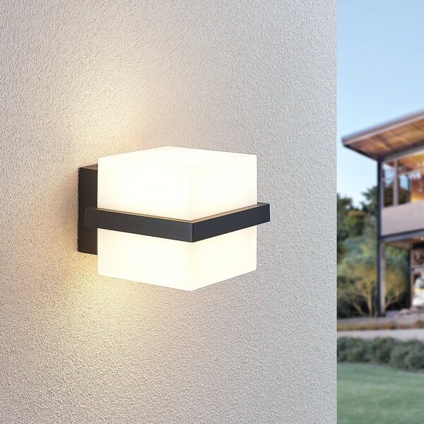Lindby Aplică LED de exterior Auron, formă cub, Negru, Plastic, Modern