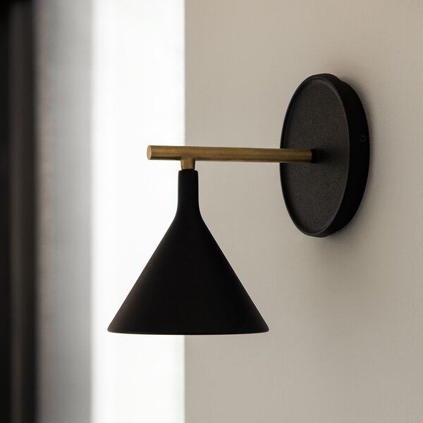 Audo Copenhagen LED-aplică de perete Cast Sconce, negru, IP44, dimabil, reglabil, Negru, Baie, Aluminiu