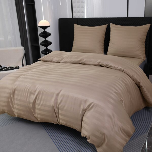 Lenjerie de pat hoteliera din microfibra JASMINE bej - dunga 2 cm Dimensiunile lenjeriei: 70 x 90 cm | 140 x 200 cm