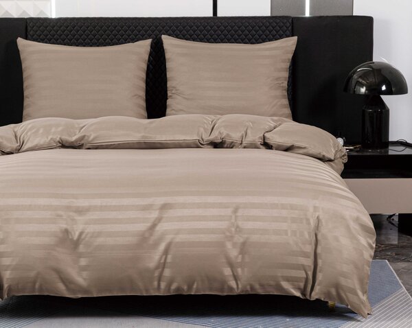 Lenjerie de pat hoteliera din microfibra JASMINE bej - dunga 2 cm Dimensiunile lenjeriei: 70 x 90 cm | 140 x 200 cm