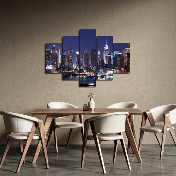Tablou - Zgârie-nori din New York iluminate (150x105 cm)