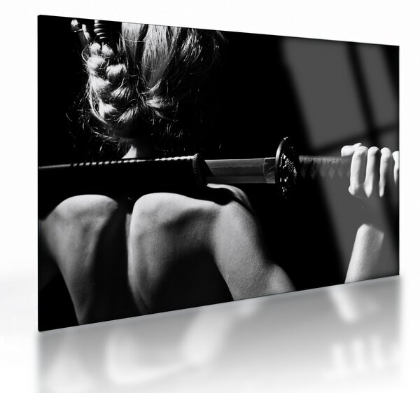Tablou pe sticlă - Femeie cu o sabie (70x50 cm)