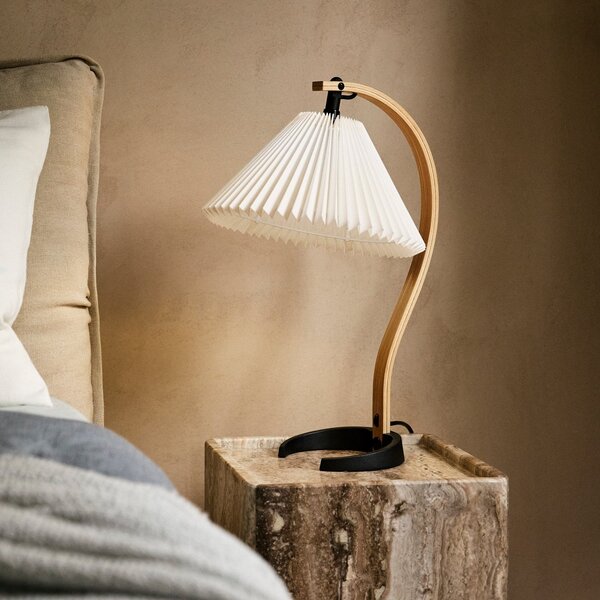Lampă de masă GUBI, Timberline, Alb, Camera de zi, Țesătură / Textil, Design