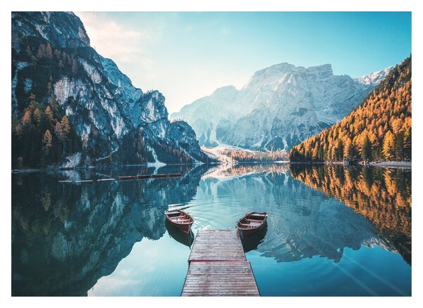 Tablou pe sticlă - Bărci pe Lacul Braies (70x50 cm)