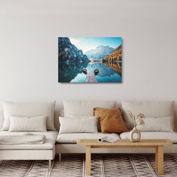 Tablou pe sticlă - Bărci pe Lacul Braies (70x50 cm)