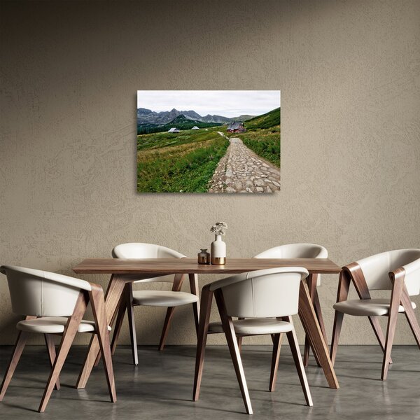 Tablou pe sticlă - Peisaj montan cu case (70x50 cm)