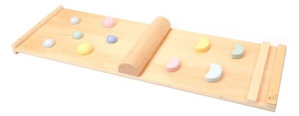 Triunghi Pikler din lemn MONTY, 59 cm, cu placă Montessori, multicolor ELIS design