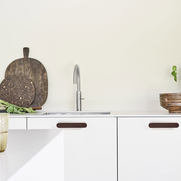Maner din lemn pentru mobilier, model Nemora, distanta dintre gauri = 96 | 160 | 2x224 | 3x320 mm, finisaj nuc
