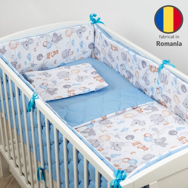 Set lenjerie patut 120x60 cm 5 piese Kidizi Tiny Adventures, model matlasat, include perna, plapumioara, aparatoare si cearceaf