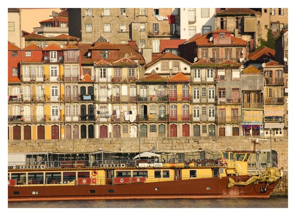 Tablou pe sticlă - Cartierul Waterfront, Portugalia (70x50 cm)