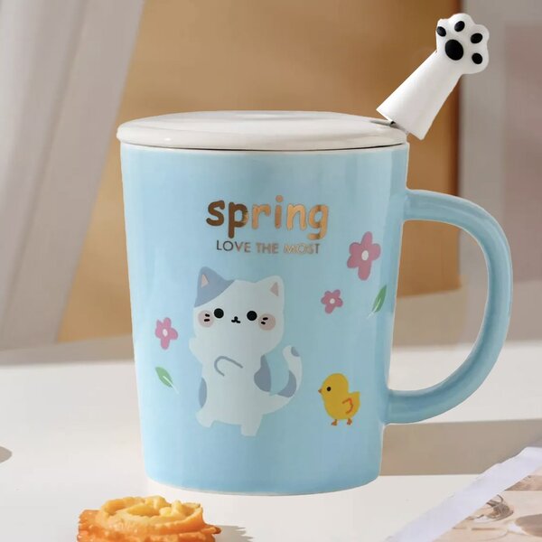 Cana cu capac din ceramica si lingurita Pufo Love Kitty pentru cafea sau ceai, 250 ml, albastru