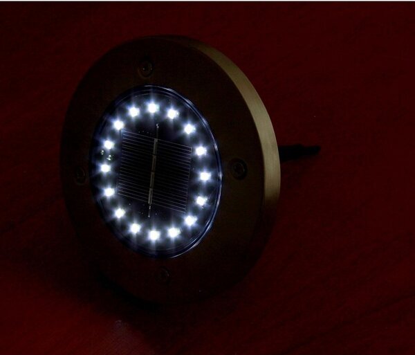 Lampa solara LED exterior, rezistenta interperii, IP67, 4000K, 13 x 11,5cm, negru