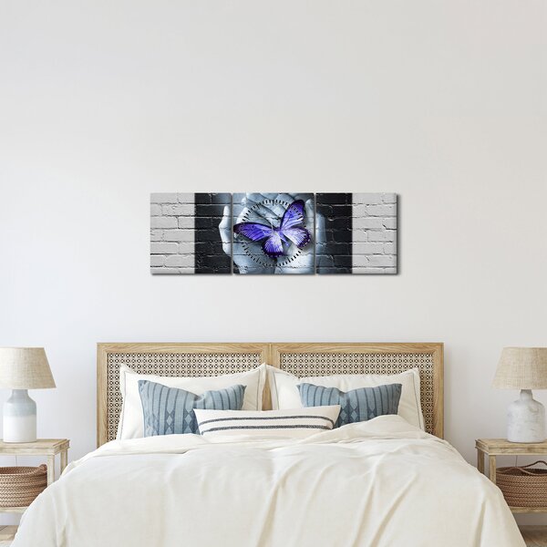 Tablou - Fluture violet pe perete (cu ceas) (90x30 cm)