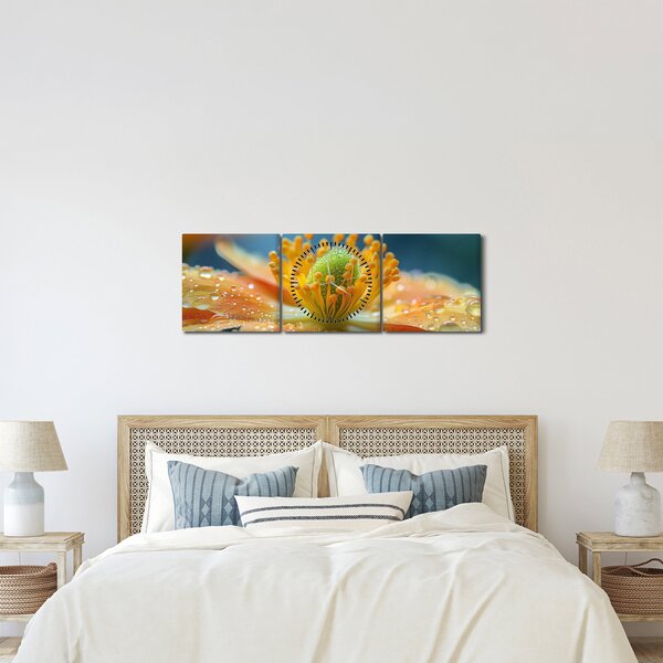 Tablou - Detaliu de floare (cu ceas) (90x30 cm)