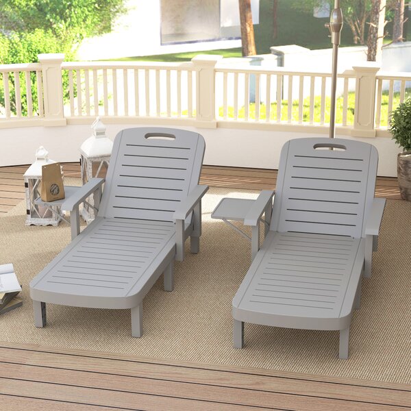 Outsunny Set 2 Șezlonguri cu Spătar Reglabil în 5 Poziții, Măsuță și Brațe Ergonomice, 79x158x88 cm, Gri | Aosom Romania