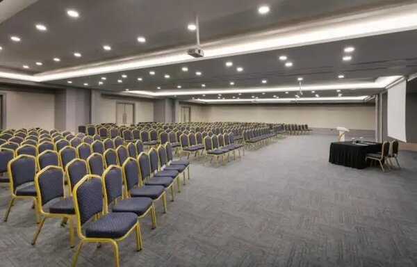 Scaun evenimente Hilton,Albastru