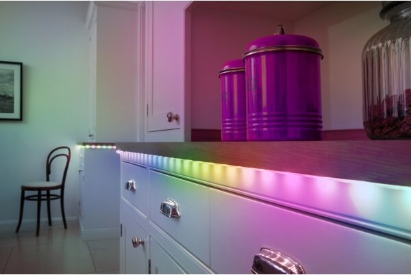 Bandă LED RGBW dimabilă NEON FLEX 2,1m LED/4W/5V Ledvance + telecomandă