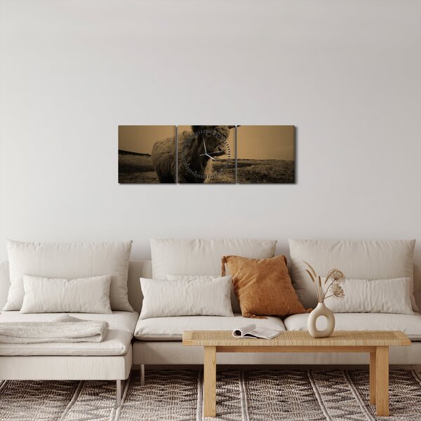 Tablou - Vacă scoțiană pe fugă (cu ceas) (90x30 cm)