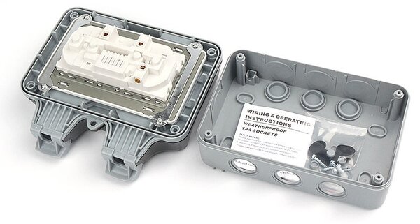 Priza dubla exterior, Model Standard European, 250V/16A, IP66, rezistenta la apa si praf, gri cu intrerupatoare individuale