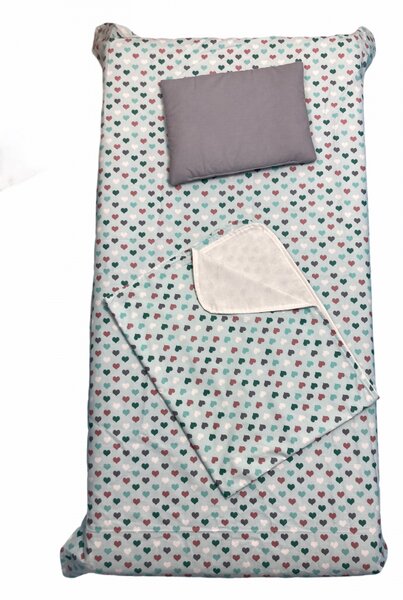 Set 3 piese paturica cu cearsaf si pernuta 120x60 cm Inimioare verzui