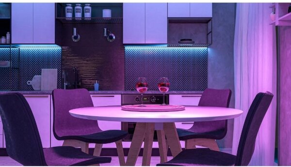 Bandă LED RGBW inteligentă dimabilă 5m Retlux LED/230V Wi-Fi Tuya + telecomandă