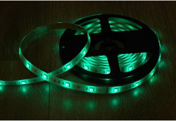 Bandă LED RGBW inteligentă dimabilă 5m Retlux LED/230V Wi-Fi Tuya + telecomandă