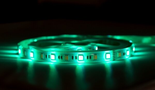 Bandă LED RGB+CCT dimabilă Immax NEO 07725L 24W/230V 5 m IP67 Wi-Fi Tuya