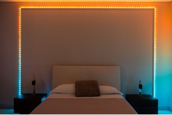Bandă LED RGB de exterior dimabilă 200xLED 10m IP44 WiFi Twinkly TWD200STP-BEU