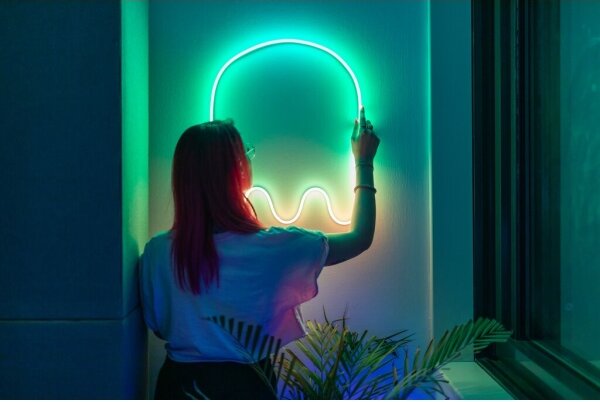 Twinkly TWFL300STW-WEU - bandă LED RGB flexibilă, reglabilă, 300 LED, 3 m, Wi-Fi