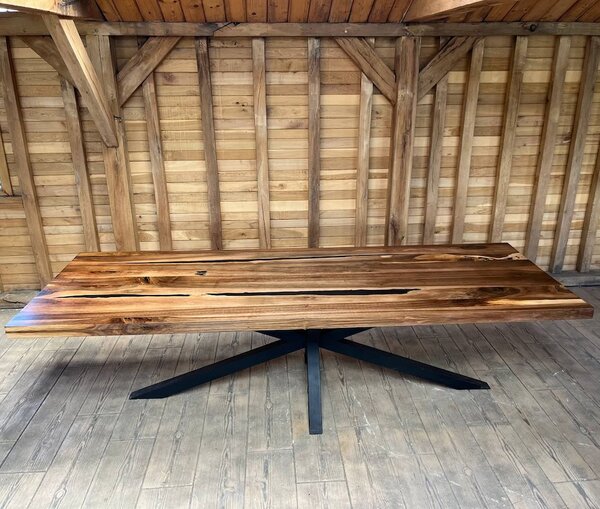 Masa Dining „Walnut Monolith 280” – nuc masiv, inserții rășină neagră - 280x100 cm