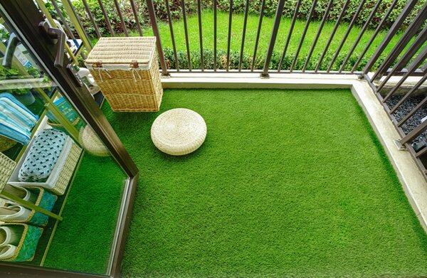 Covor Gazon Iarba Artificiala Produs Belgia, Calitate Premium, Model Fuse 25 mm inaltime fir, Gradinita Loc de Joaca Terasa Curte, Verde Verde, 200 x