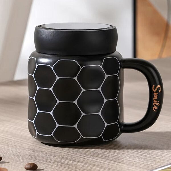 Cana din ceramica cu capac Pufo Simply Smile pentru cafea sau ceai, 400 ml, negru