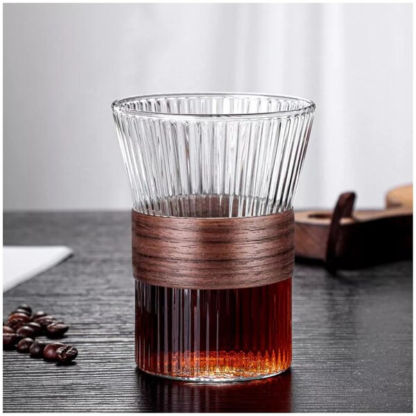 Pahar din sticla borosilicata cu protectie lemn, Lines, 350 ml