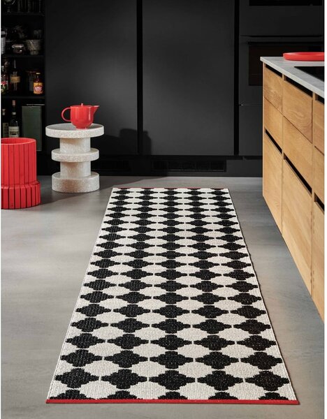 Covor tip traversă pentru interior și exterior alb-negru 70x150 cm Marre Black Coral – Pappelina