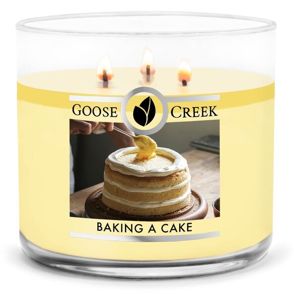 Lumânare parfumată Goose Creek Baking a Cake, 35 de ore de ardere