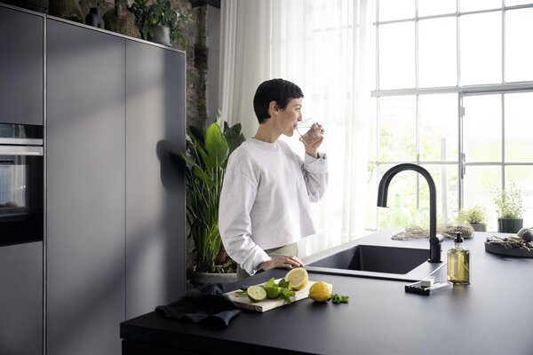 Hansgrohe Aqittura M91 baterie de bucatarie cu filtru pe picior negru 76836670
