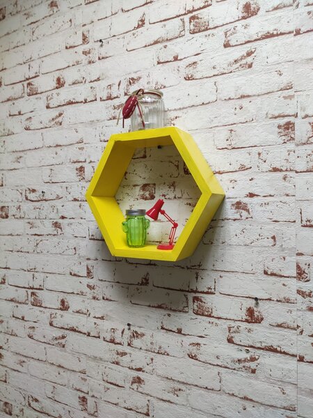Raft de perete din lemn in forma hexagonala Carnival mare galben