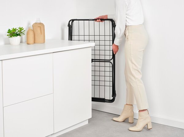 Uscător de rufe negru mat 18 m HangOn Too – Brabantia