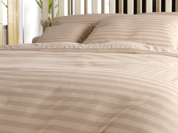 Lenjerie de pat hoteliera din microfibra JASMINE bej - dunga 2 cm Dimensiunile lenjeriei: 70 x 90 cm | 140 x 200 cm