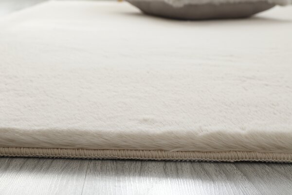 Covor Premium Belgian LOP 050, Marime 50 x 80 cm, Crem, Inaltime Fir 23 mm, Antiderapant, Antialergic, Poliester, Living, Dormitor, Sufragerie, Birou