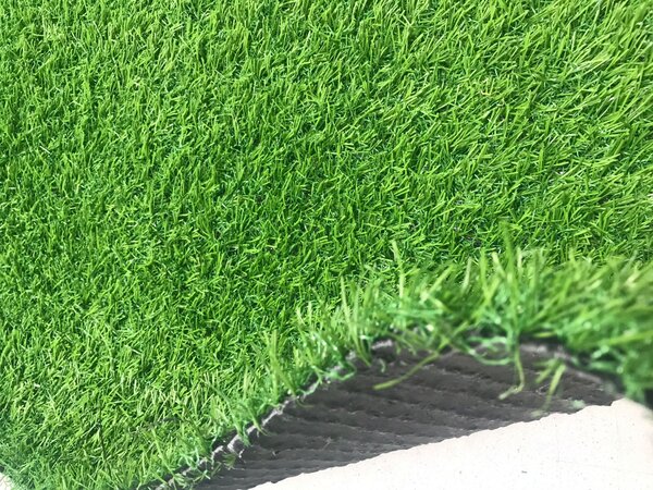 Gazon Artificial Sri Lanka, Inaltime Fir 40 mm, Latime 1m, Marime 100 x 100 cm, Verde, Antialergic, Polipropilena, Curte, Terasa, Balcon, Piscina, Loc