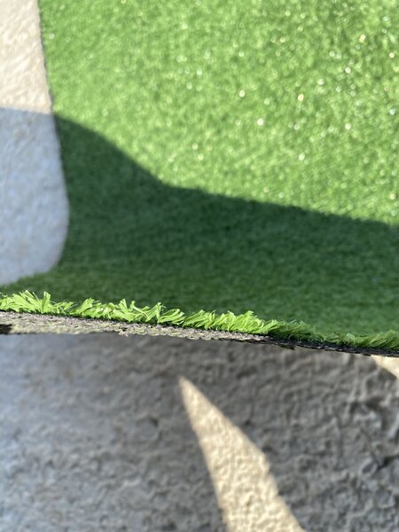 Gazon Artificial, Lungime Fir 10 mm, Latime 1m, Marime 100 x 200 cm, Verde, Imitatie Gazon Natural, Antialergic, Polipropilena, Curte, Terasa, Balcon