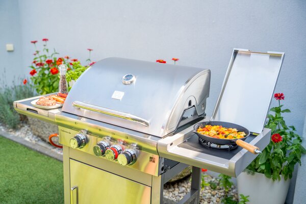 Grătar pe gaz CALIFORNIA BBQ, 4 arzătoare, cu regulator de presiune, argintiu Penta CZ